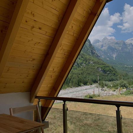 Serenity Guesthouse テス エクステリア 写真