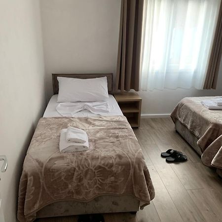 Serenity Guesthouse テス エクステリア 写真